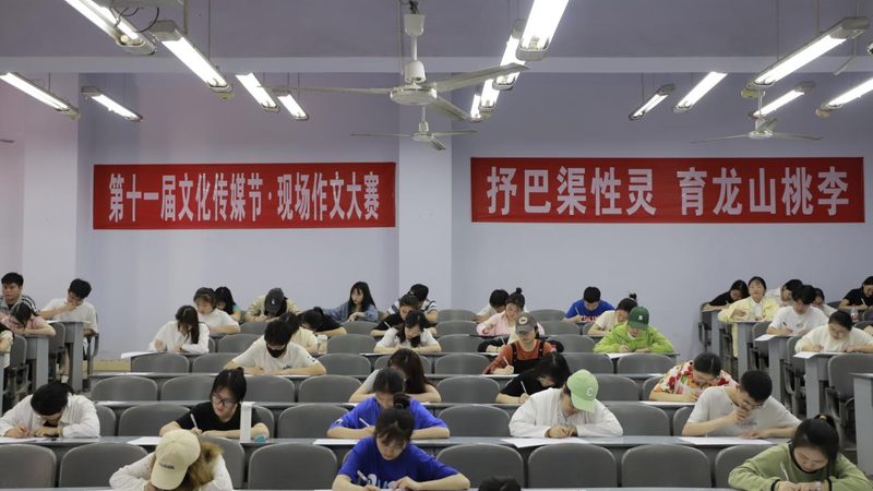 纪录片脚本写作：价格构成与考量因素**